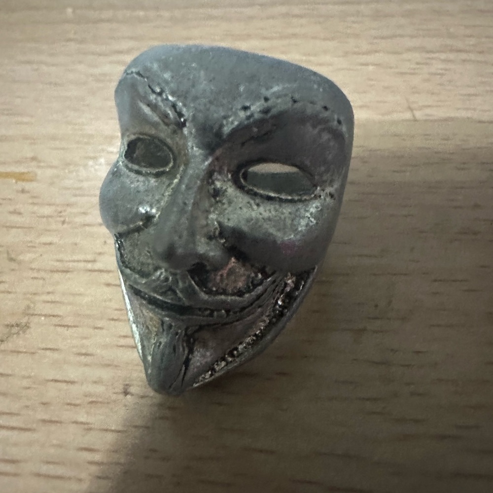 Silver drama Mask Ring